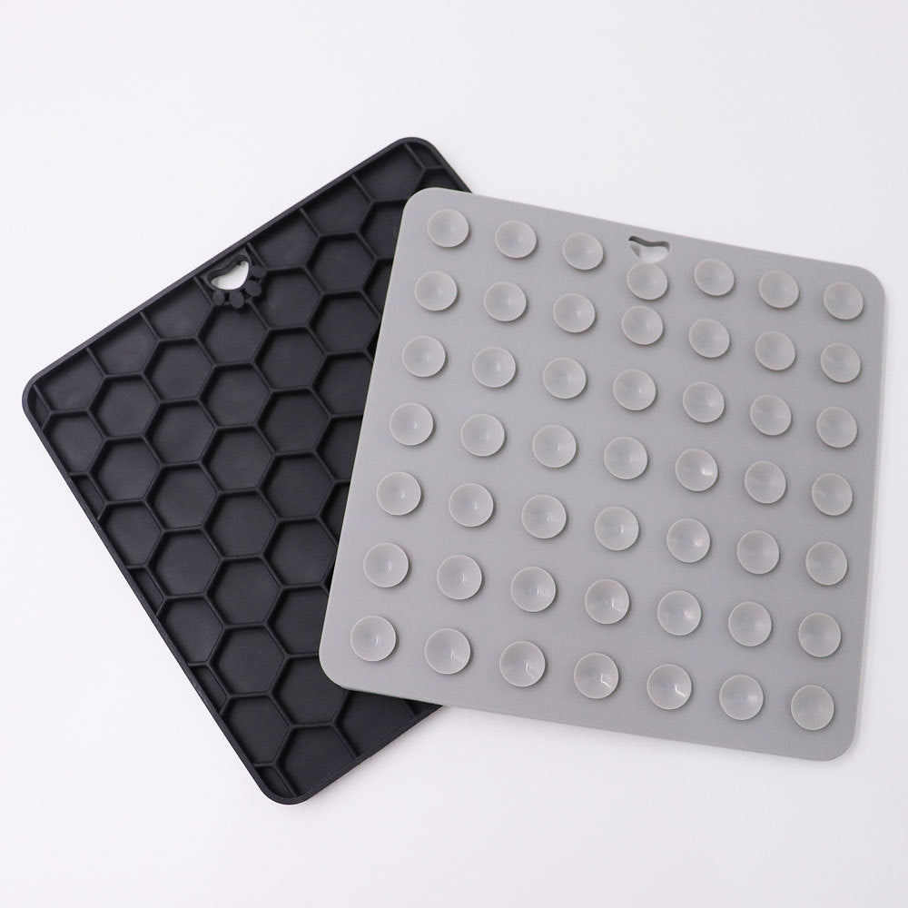 PG-0303 Licking plate Licking Mat for Dogs & Cats Slow Feeder Dog Bowls Premium Licking Mat with Suction Cups for Dog&Cat Boredom Reducer Anxiety Relief Perfect for Bathing Grooming